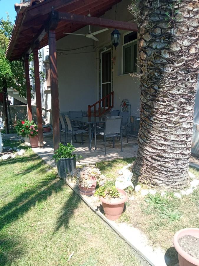 Sofia'S Garden Apartment Nea Peramos  Exterior photo